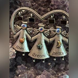 Women’s Christmas Brooch